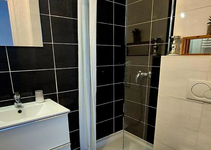 Appartement Le Flamant - 7 Min à Pieds De La Hyères